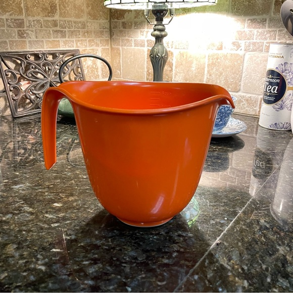Rubbermaid Other - Vintage Rubbermaid 6 Cup Batter Bowl